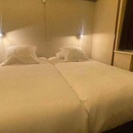 Latroupe Le Berger Hotel Saint-Gilles Ngoại thất bức ảnh